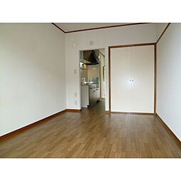 マリフルーレ 0101 1階1Kのリビング/ダイニング