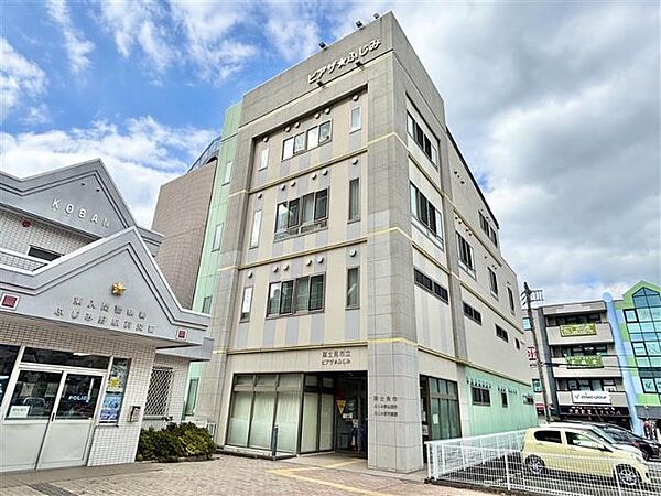 役所「富士見市役所ふじみ野出張所まで884m」