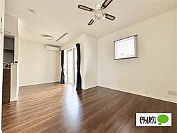 ユーフォリア　レジデンスＣ 1階3LDKのリビング/ダイニング