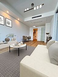 Ｍ．Ｍ．ＴＯＷＥＲＳ　ＴＨＥ　ＳＯＵＴＨ 2501 25階2LDKのリビング/ダイニング