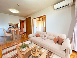 コスモ三鷹深大寺 3SLDKのリビング/ダイニング