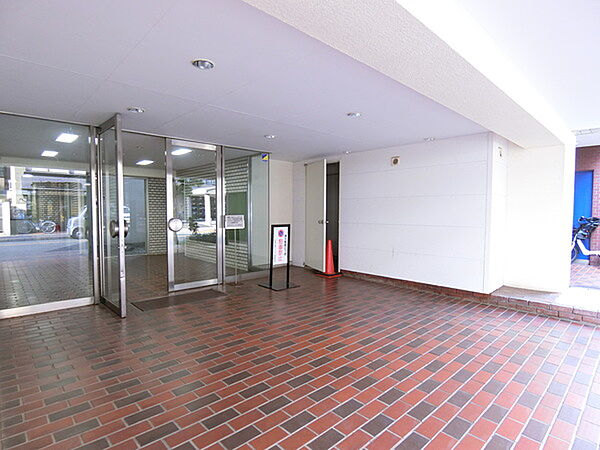 エントランスを拡大表示