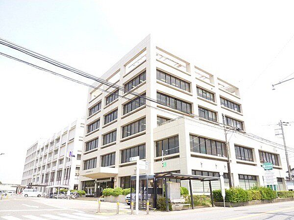 役所「八千代市役所まで1444m」