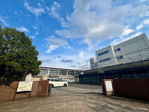 小学校「松戸市立幸谷小学校まで414m」