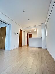 Ｇａｒｎｅｔ　Ｃｏｕｒｔ 0205 2階2LDKのリビング/ダイニング