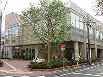 図書館「江戸川区立松江図書館まで715m」