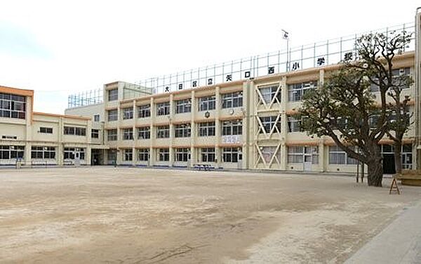 小学校「大田区立矢口西小学校まで514m」