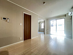 Ｐａｒａｄｅ 1階2LDKのリビング/ダイニング