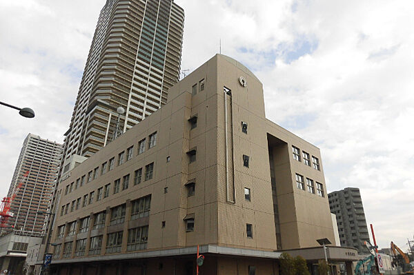 役所「川崎市中原区役所まで2480m」