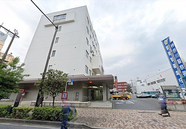 警察署、交番「神奈川警察署まで3297m」