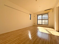 エール・リーベンIII 0101 1階1LDKのリビング/ダイニング