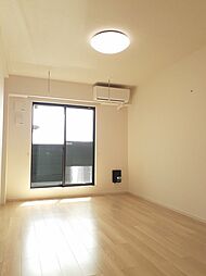 ルナ・コート習志野 201 2階1LDKのリビング/ダイニング