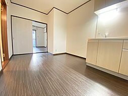 プレゼンス宮 0105 1階2DKのリビング/ダイニング