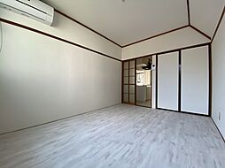 フェルドシネッペ3 1Kの写真
