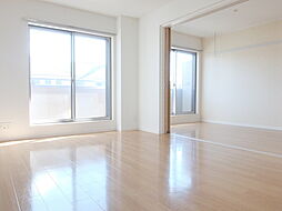 ラヴィベル 0105 1階2LDKのリビング/ダイニング