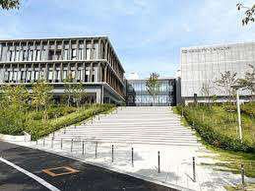 大学「東京情報...
