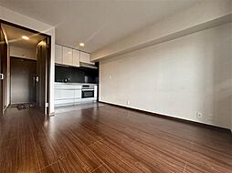 赤門ロイヤルハイツ 1LDKのリビング/ダイニング