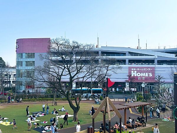ホームセンター「島忠ホームズ中野本店まで1061m」