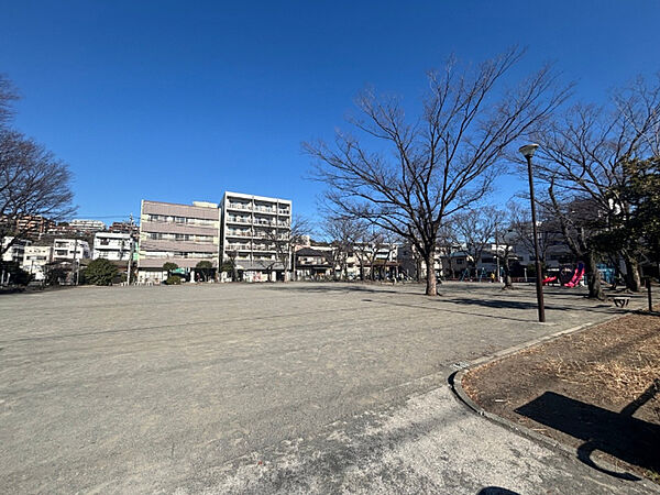 公園「不動下公園まで76m」