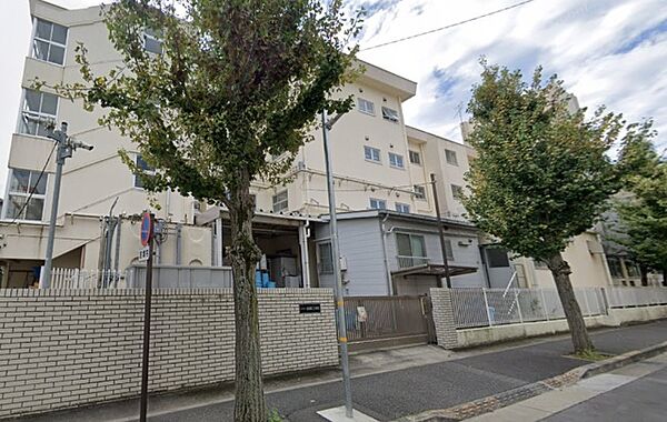 小学校「江戸川区立船堀第二小学校まで732m」