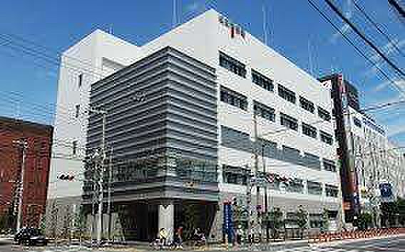 警察署、交番「城東警察署まで1961m」