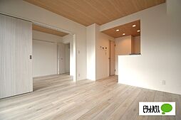 ピースヒル岡崎 1階1LDKのリビング/ダイニング