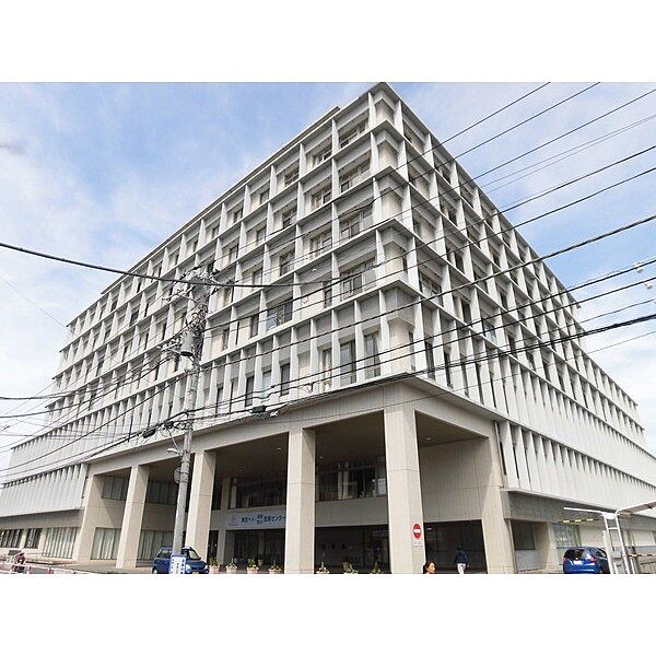 病院「東京ベイ・浦安市川医療センターまで923m」