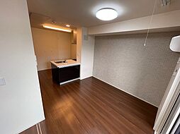 ルワンジュ　E 206 2階2LDKの室内