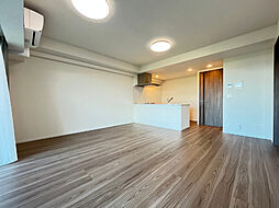 モンドミオ沖縄リゾートライカムヒルズ 9階2LDKのリビング/ダイニング