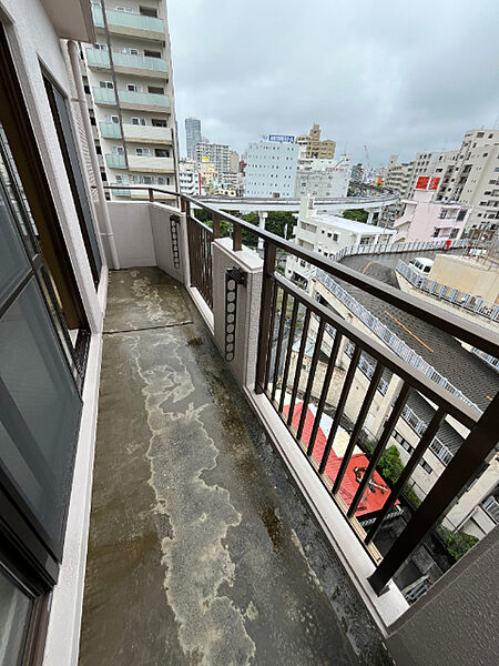 バルコニーを拡大表示