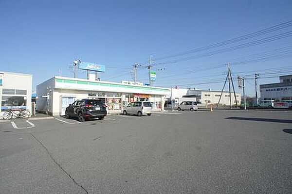 画像22:【コンビニエンスストア】ファミリーマート 佐野北茂呂町店まで543ｍ