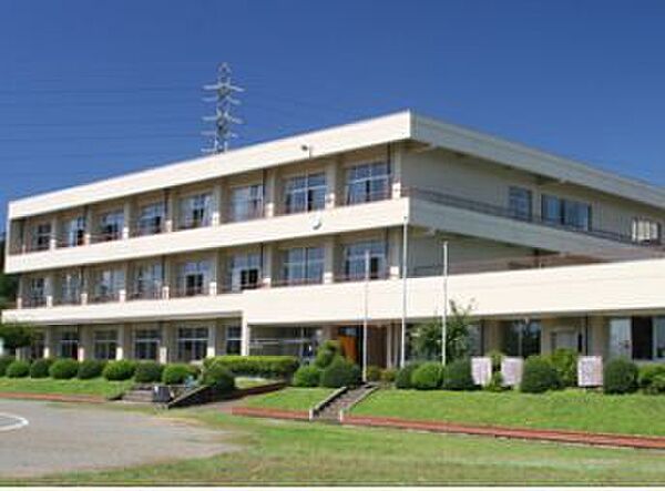 小学校「嵐山町立志賀小学校まで2311m」