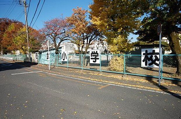 入間市立西武小学校 徒歩28分。 2200m