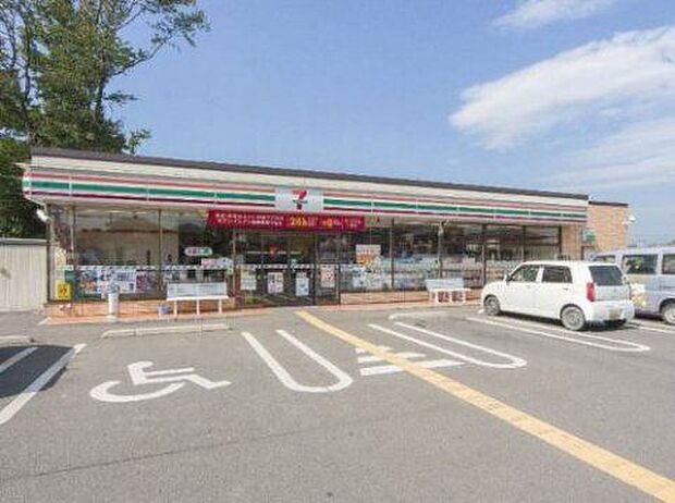 セブンイレブン入間新光店 徒歩10分。 800m