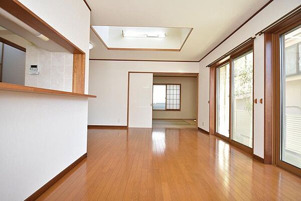 リビングダイニング