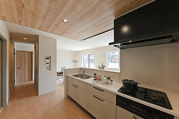 SAN+仕様ZEH（ネットゼロエネルギーハウス）基準クリア住宅や耐震等級3の家。