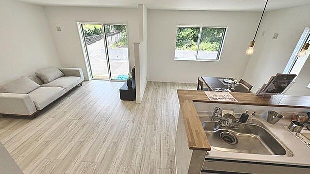 建築例【狭山不動産　SAN+高性能ZEH住宅（太陽光設置）建物約28.5坪、1800万円（税込）】