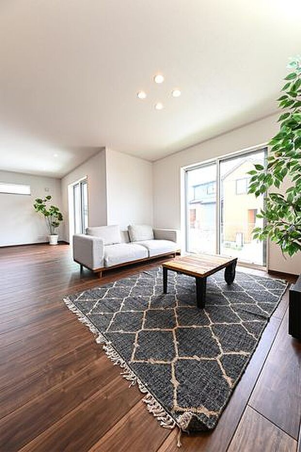 SAN+仕様ZEH(ネットゼロエネルギーハウス)基準クリア住宅や耐震等級3の家。