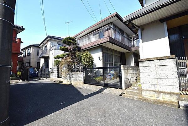 整形地、建築条件無し売地です