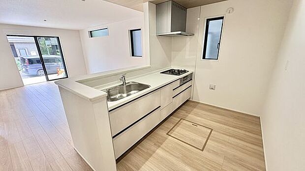 対面キッチン　ご家族と会話をしながらクッキングも良いですね！