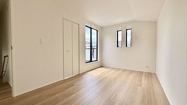 主寝室　広々7.5帖