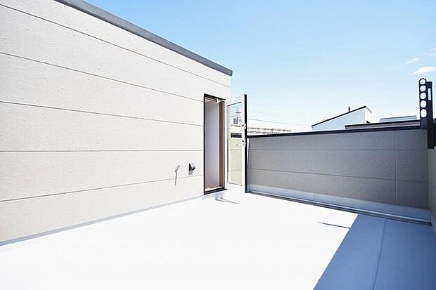 ルーフバルコニー