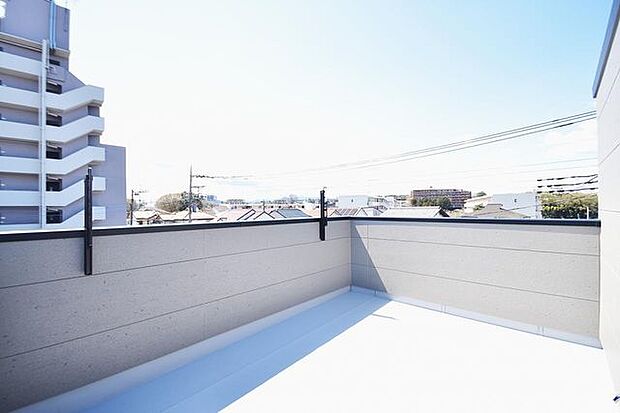 ルーフバルコニー