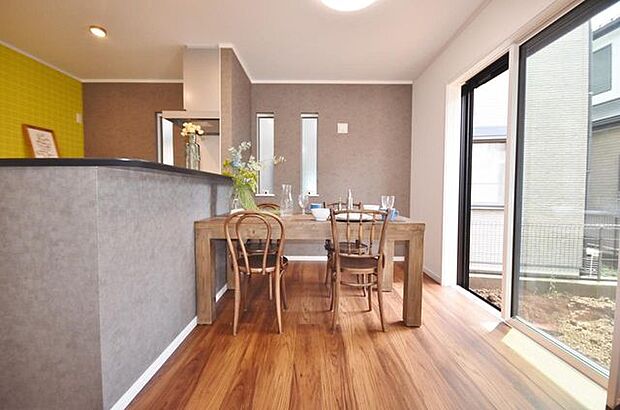 SAN+仕様ZEH（ネットゼロエネルギーハウス）基準クリア住宅や耐震等級3の家。