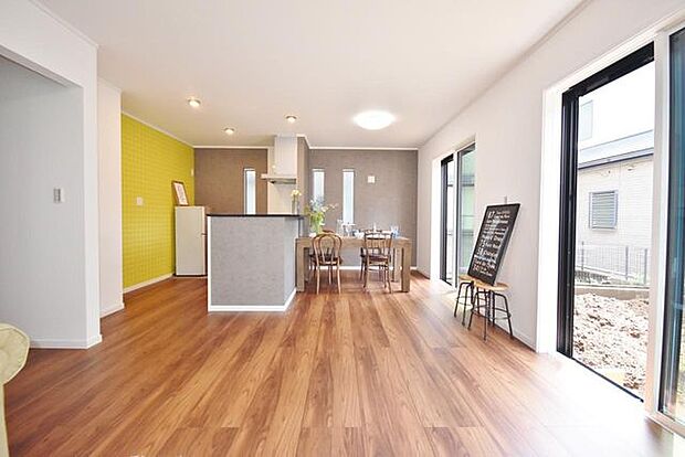 SAN+仕様ZEH（ネットゼロエネルギーハウス）基準クリア住宅や耐震等級3の家。