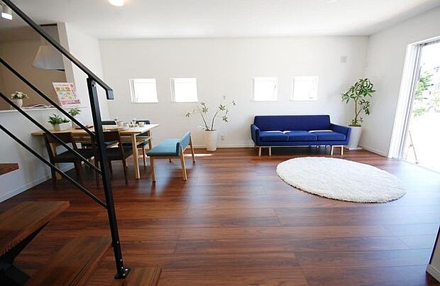 SAN+ZEH基準クリア住宅や耐震等級3。実質0円にてZEH住宅となる太陽光発電設置可能の建物価格1800万円（税込）基準28.5坪