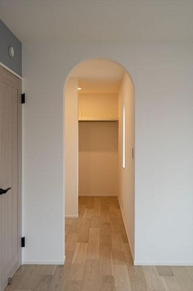 【建築例】建物は狭山不動産SAN+（サンプラス）高性能ZEH住宅（太陽光設置プラン案）の本体面積28.5〜30坪迄目安、1800万円（税込）で建築可能。長期優良住宅認定、耐震等級3の家。