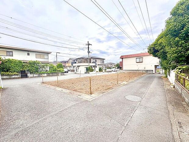 現地外観/整形地です