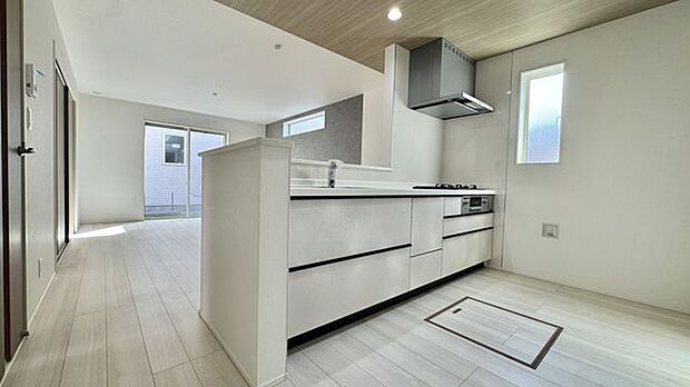 動きやすいカウンターキッチン