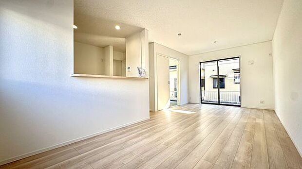 2号棟　リビング　約16.2帖